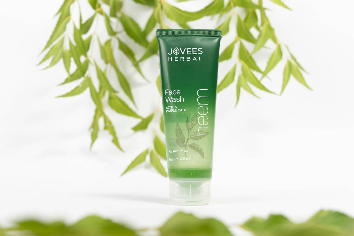 Visual comparison table showcasing three top sustainable skincare brands and their standout features