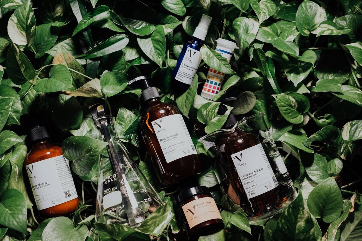 Green Moisturizing Balm: Your Skin’s Eco-Conscious Lifesaver (Backed by Science & Real-Life Glow)